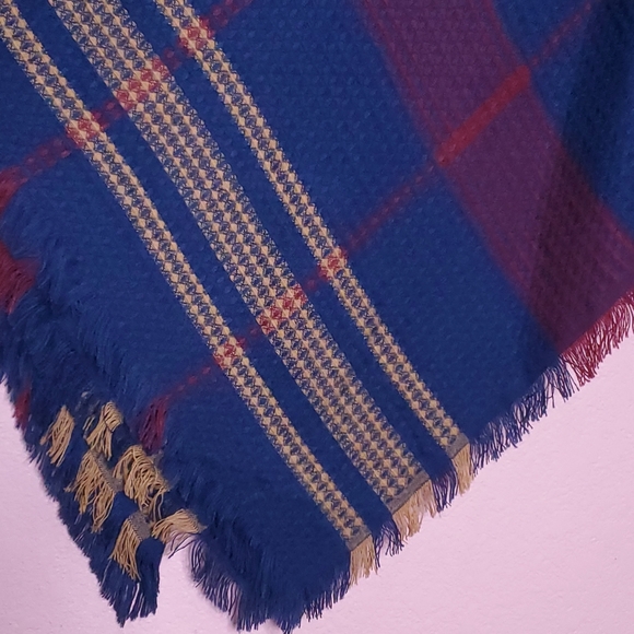 Nanette Lepore Plaid Blanket Poncho OSFA - Picture 15 of 16